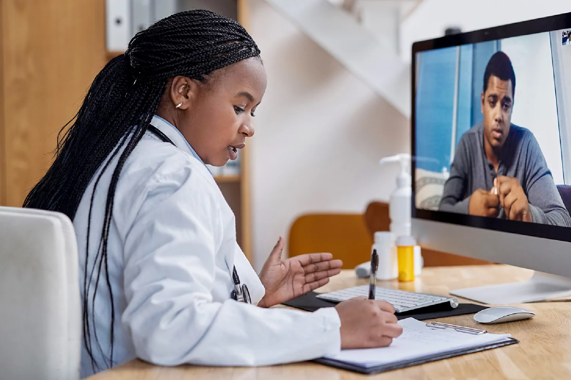 The difference between telemedicine and telehealth